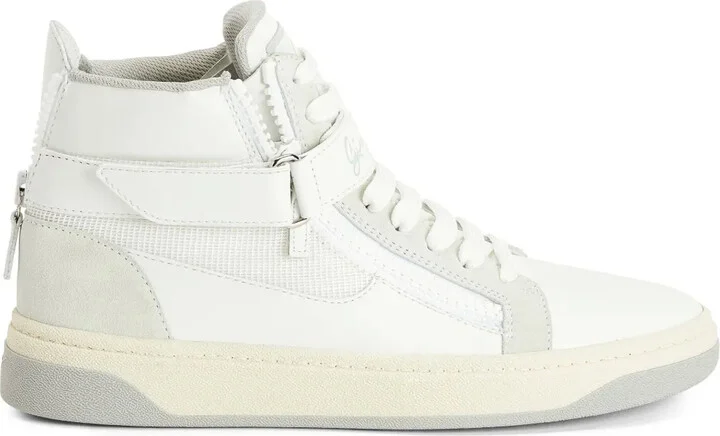 GZ94 lace-up sneakers