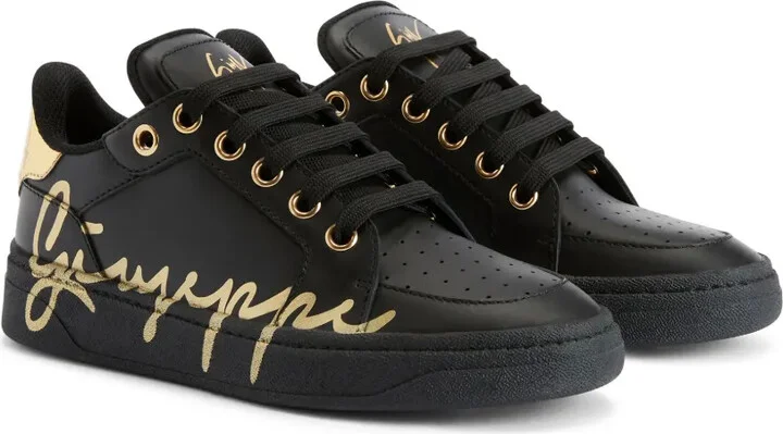 GZ94 logo-print sneakers - Image 2