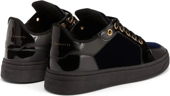 GZ94 logo-print sneakers - Image 3