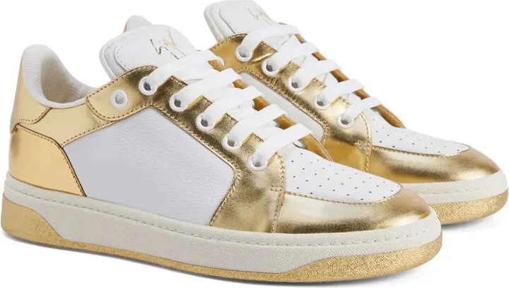 GZ94 low-top leather sneakers - Image 2