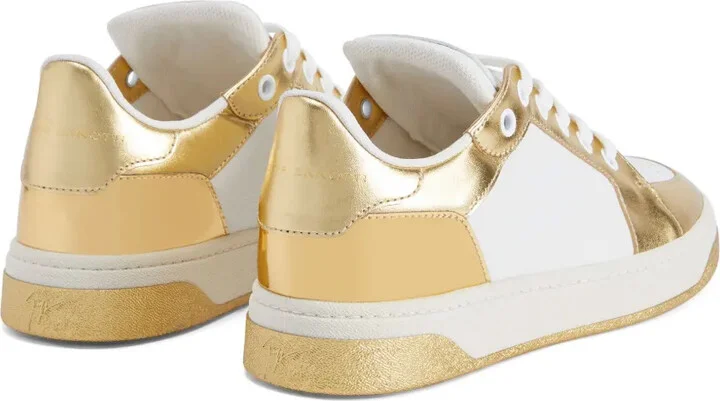 GZ94 low-top leather sneakers - Image 3