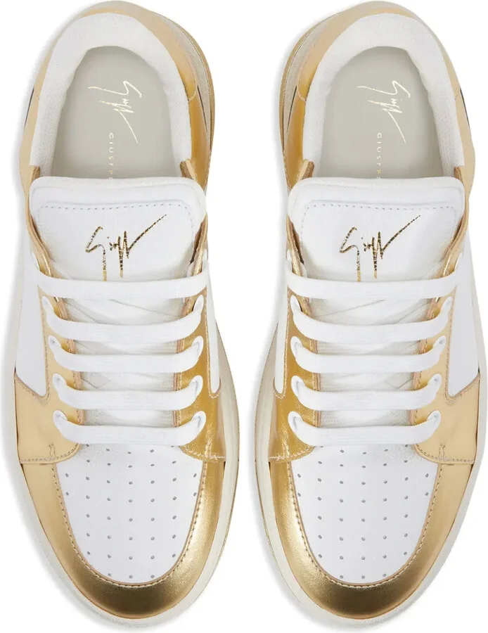 GZ94 low-top leather sneakers - Image 4