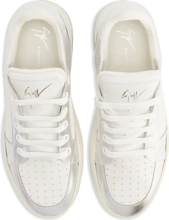 GZ94 low-top leather sneakers - Image 4