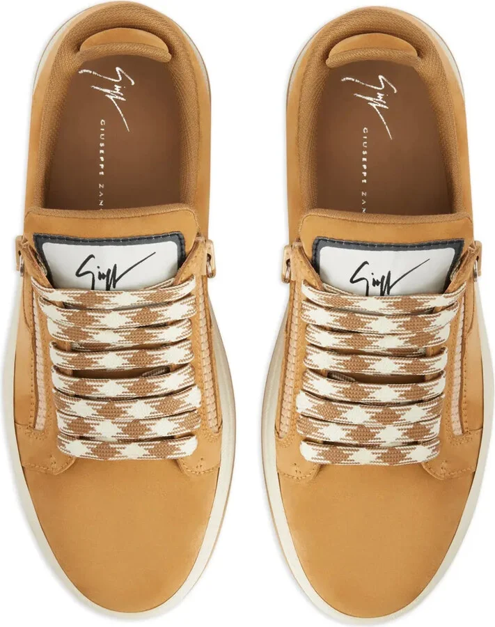 GZ94 low-top sneakers - Image 3