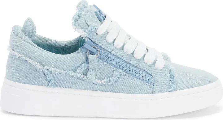 GZ94 sneakers