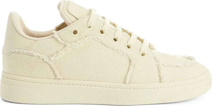 GZ94 sneakers