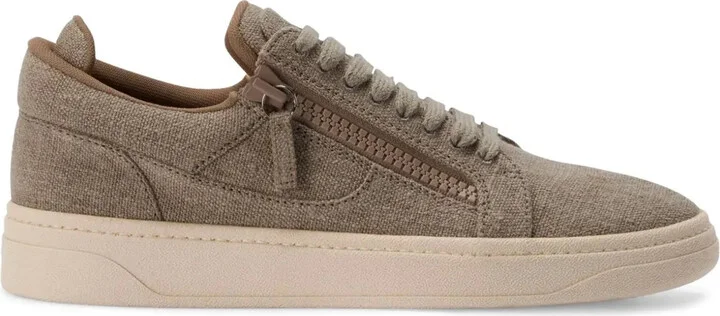 GZ94 sneakers