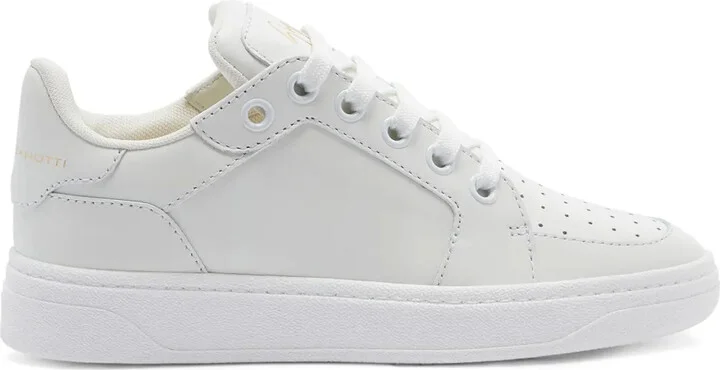 GZ94 sneakers