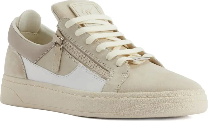 GZ94 zip-detail panelled sneakers