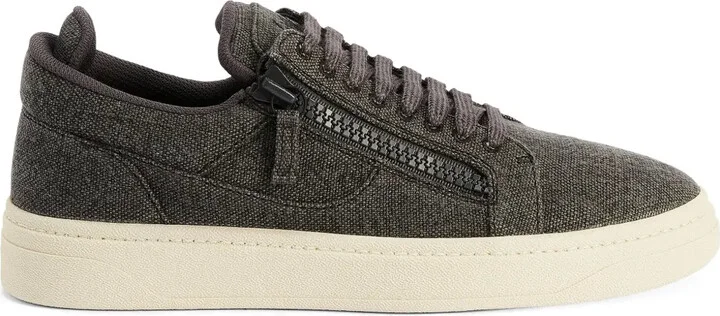 GZ94 zippered low-top sneakers