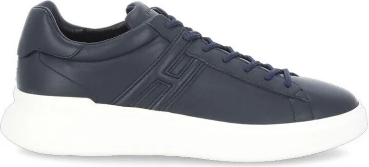 H580 Lace-up Sneakers
