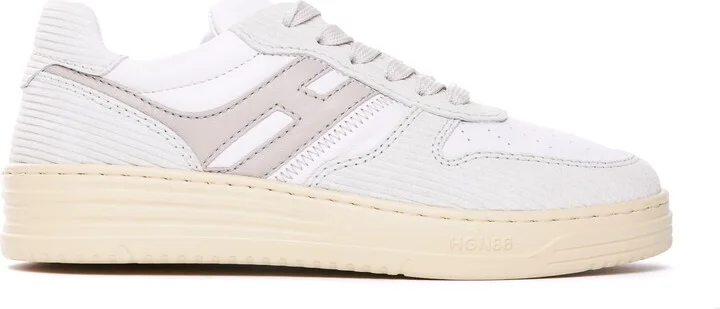 H630 Sneakers