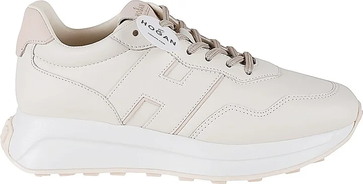 H641 H Patch Sneakers