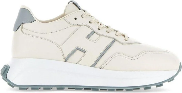 H641 Low-top Sneakers