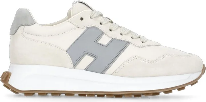 H641 Sneakers