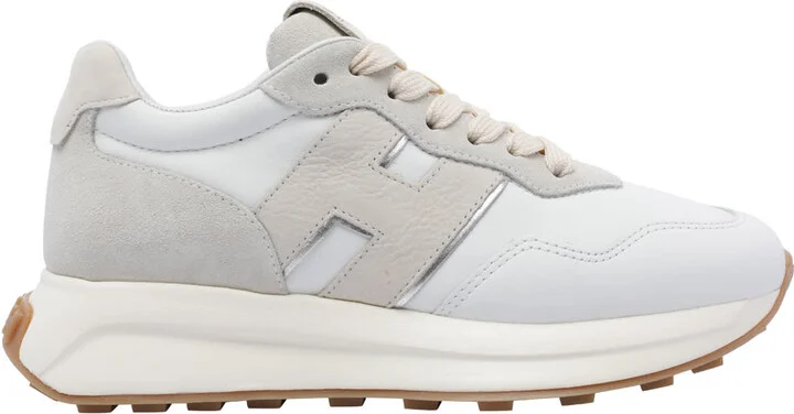 H641 Sneakers