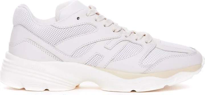 H665 Sneakers