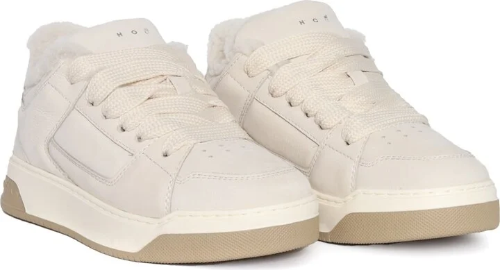 H667 Sneakers - Image 2