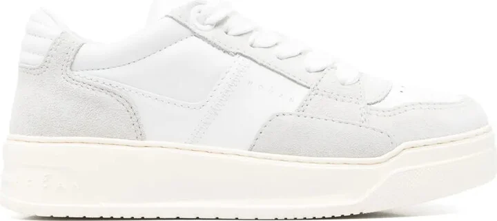 H667 sneakers