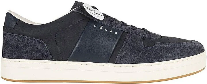H668 Lace-up Sneakers
