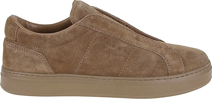 H668 Slip On