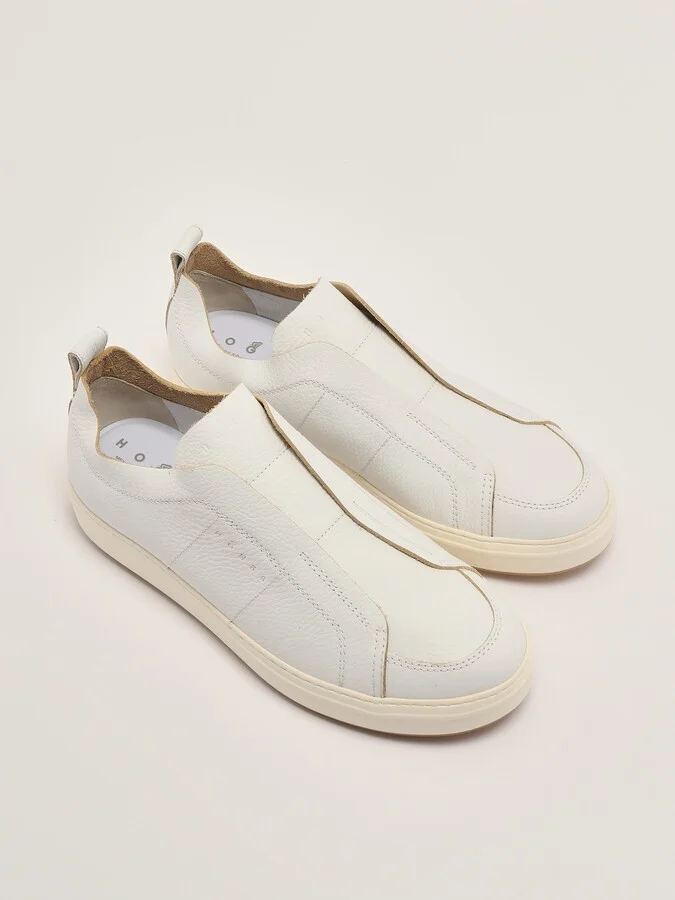 H668 Slip On Sneaker - Image 2