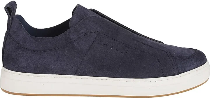 H668 Slip-on Sneakers