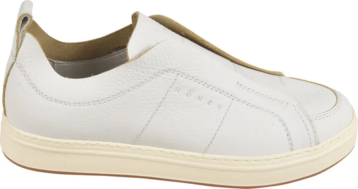 H668 Sneakers