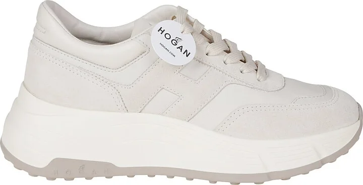 H669 Sneakers