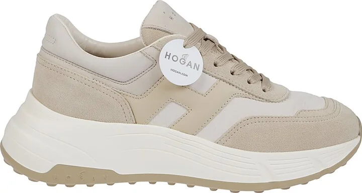 H669 Sneakers