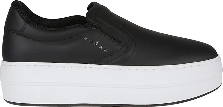 H670 Slip On Sneakers
