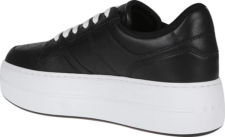 H670 Sneakers - Image 3