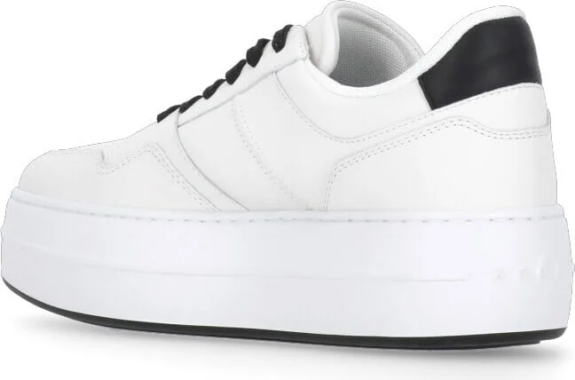 H670 Sneakers - Image 4