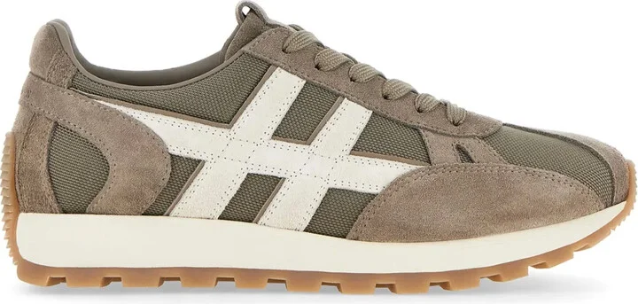 H671 sneakers