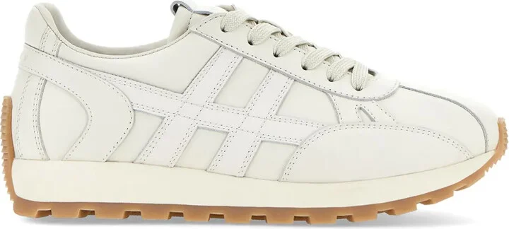 H671 sneakers