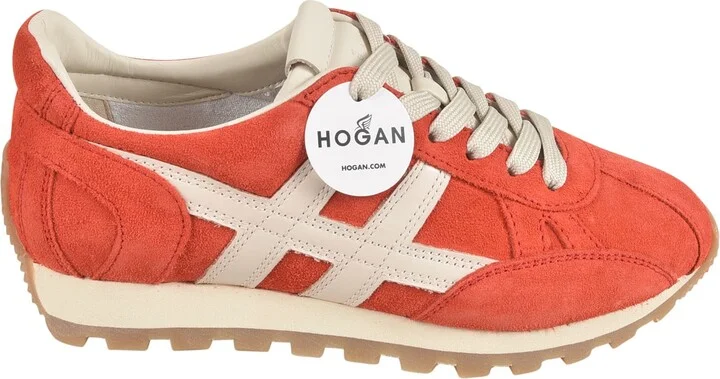 H671 Sneakers