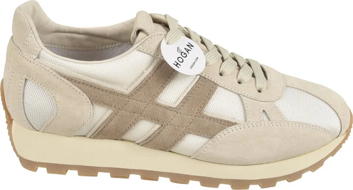 H671 Sneakers