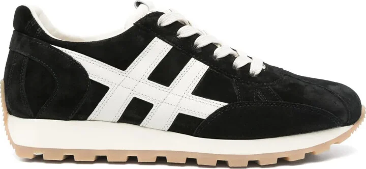 H671 sneakers