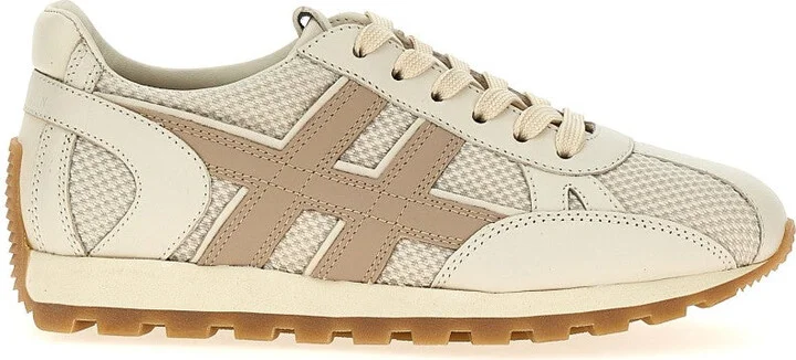 'H671' Sneakers