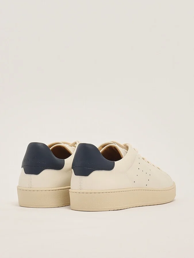 H672 H Fori Pelle Nappata Sneaker - Image 3