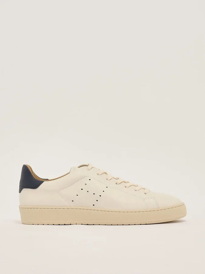 H672 H Fori Pelle Nappata Sneaker