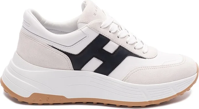 ` H681` Sneakers