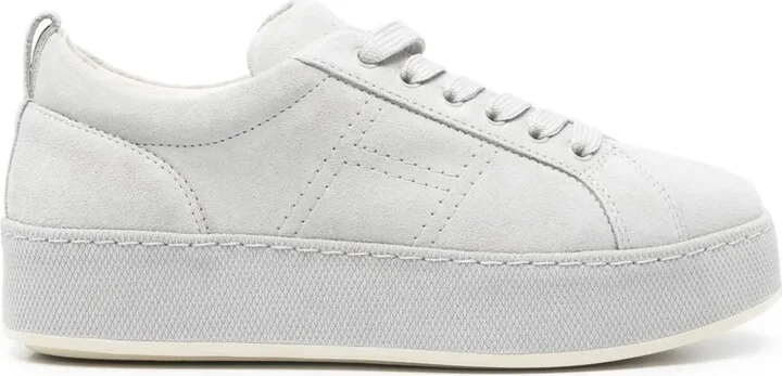 H681 sneakers