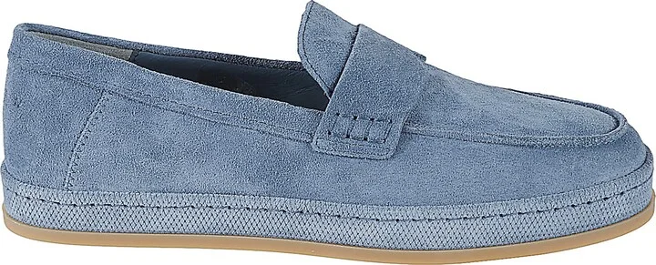 H683 Loafers