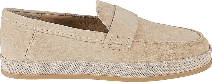 H683 Loafers