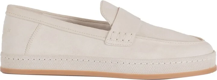 H683 Loafers