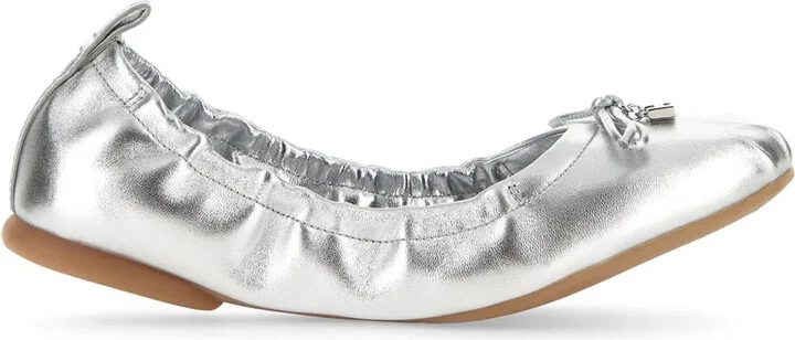 H684 ballet flats