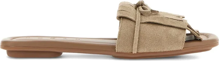 H685 sandals
