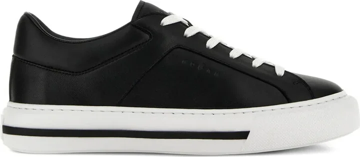 H691 sneakers