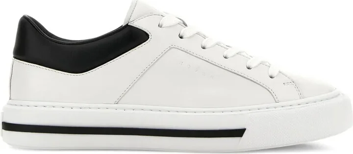 H691 sneakers